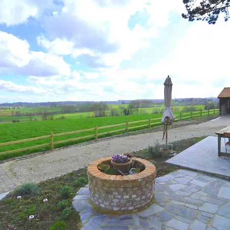 Holiday home Quaint Mansion In With Garden