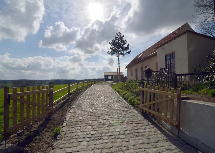 Hébergement de vacances Mansion With Stunning View *